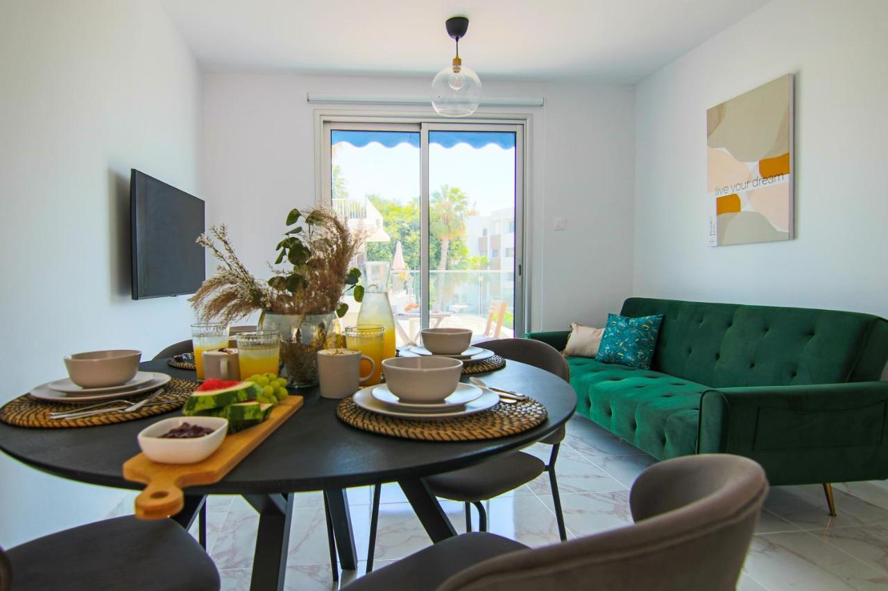 Appartamento Phaedrus Living Seaside Luxury Flat Athina 21 Paphos Esterno foto